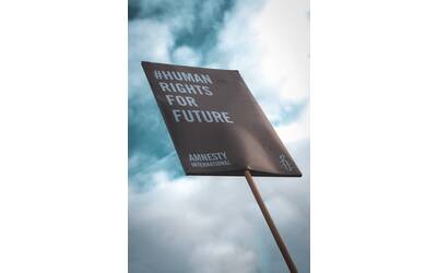 Immagine: christian-lue-P0JL8np1N6k-unsplash