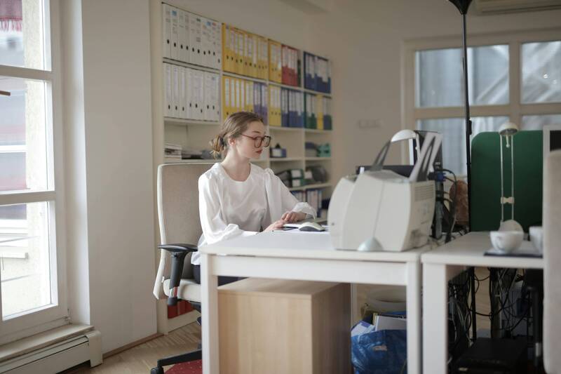 Bando di selezione per assistente amministrativǝ