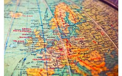 Immagine: globe-3383088_960_720