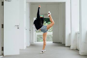 Immagine: hanson-lu-PhzM4ABsTiQ-unsplash