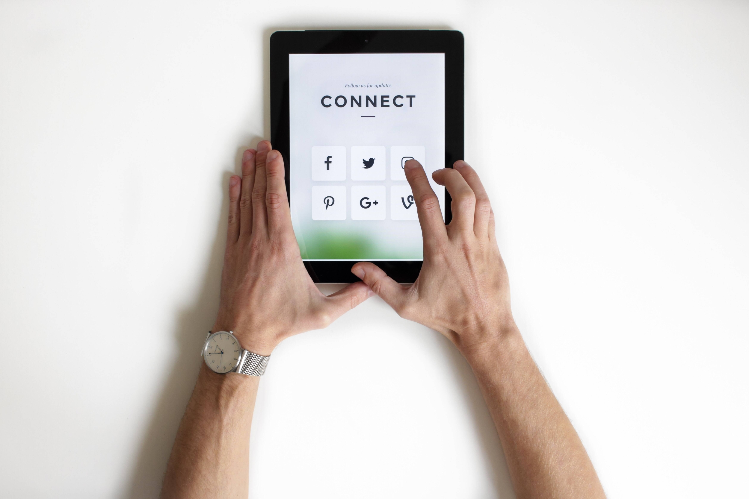 Immagine: nordwood-themes-yyMJNPgQ-X8-unsplash