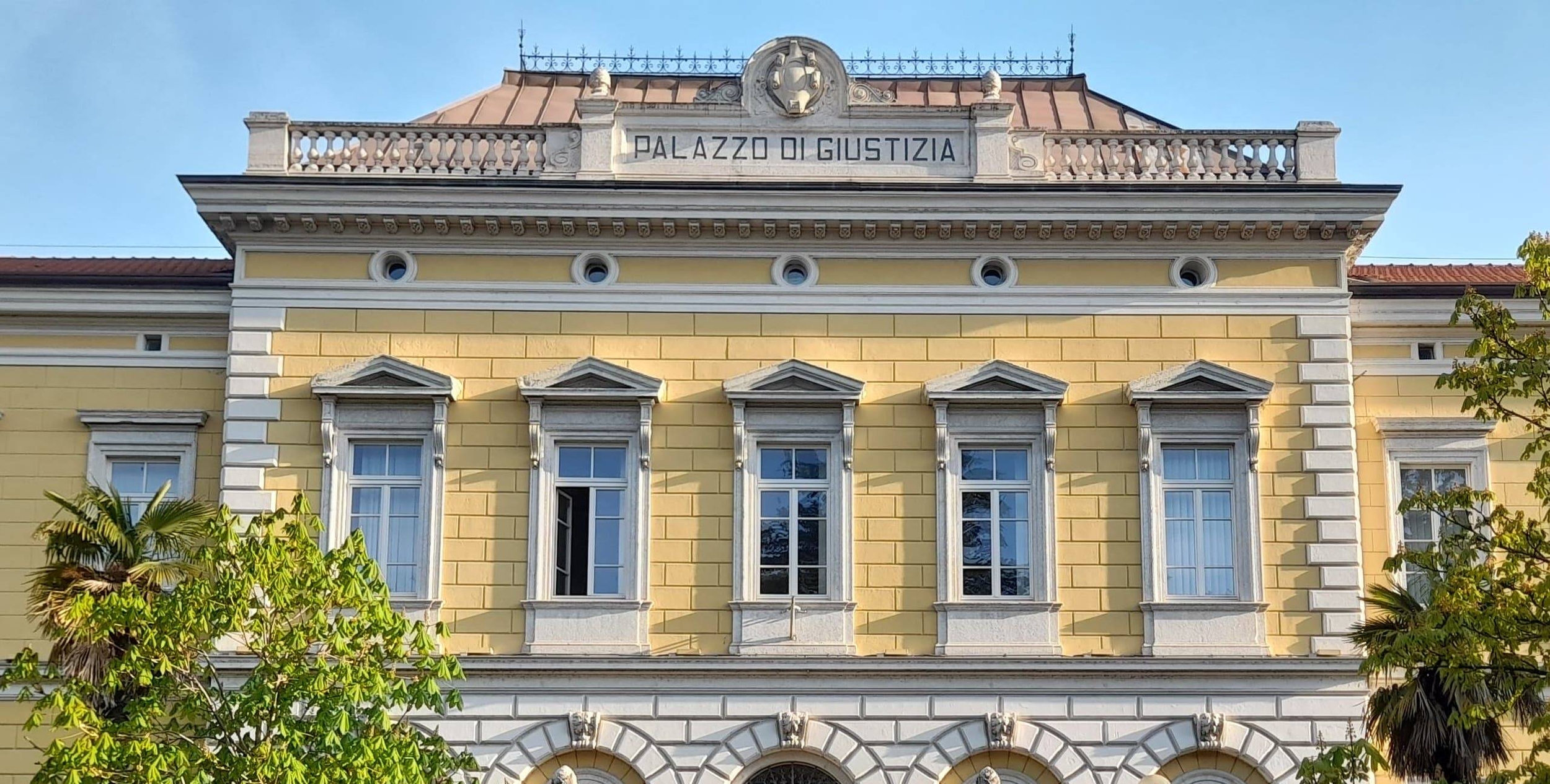 Immagine: Palazzo_di_Giustizia_Rovereto_d0