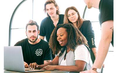 Immagine: pexels-canvastudio-3153198