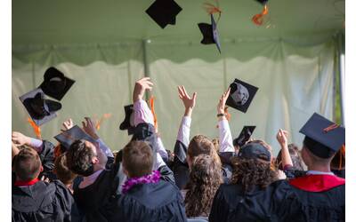 Immagine: pexels-emily-ranquist-493228-1205651