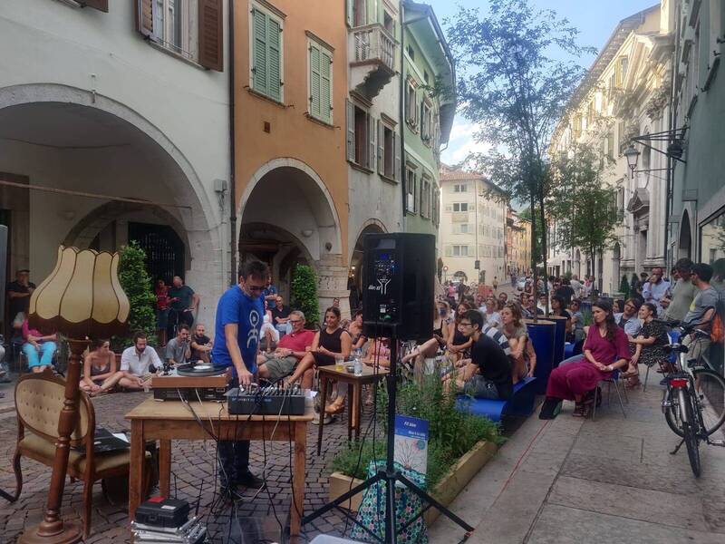 Immagine: salotti urbani